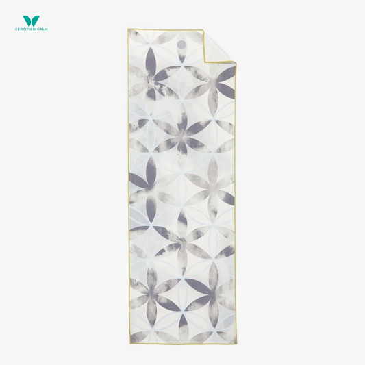 Manduka Yogitoes+ Repreve® Yoga Mat Towel - White Light