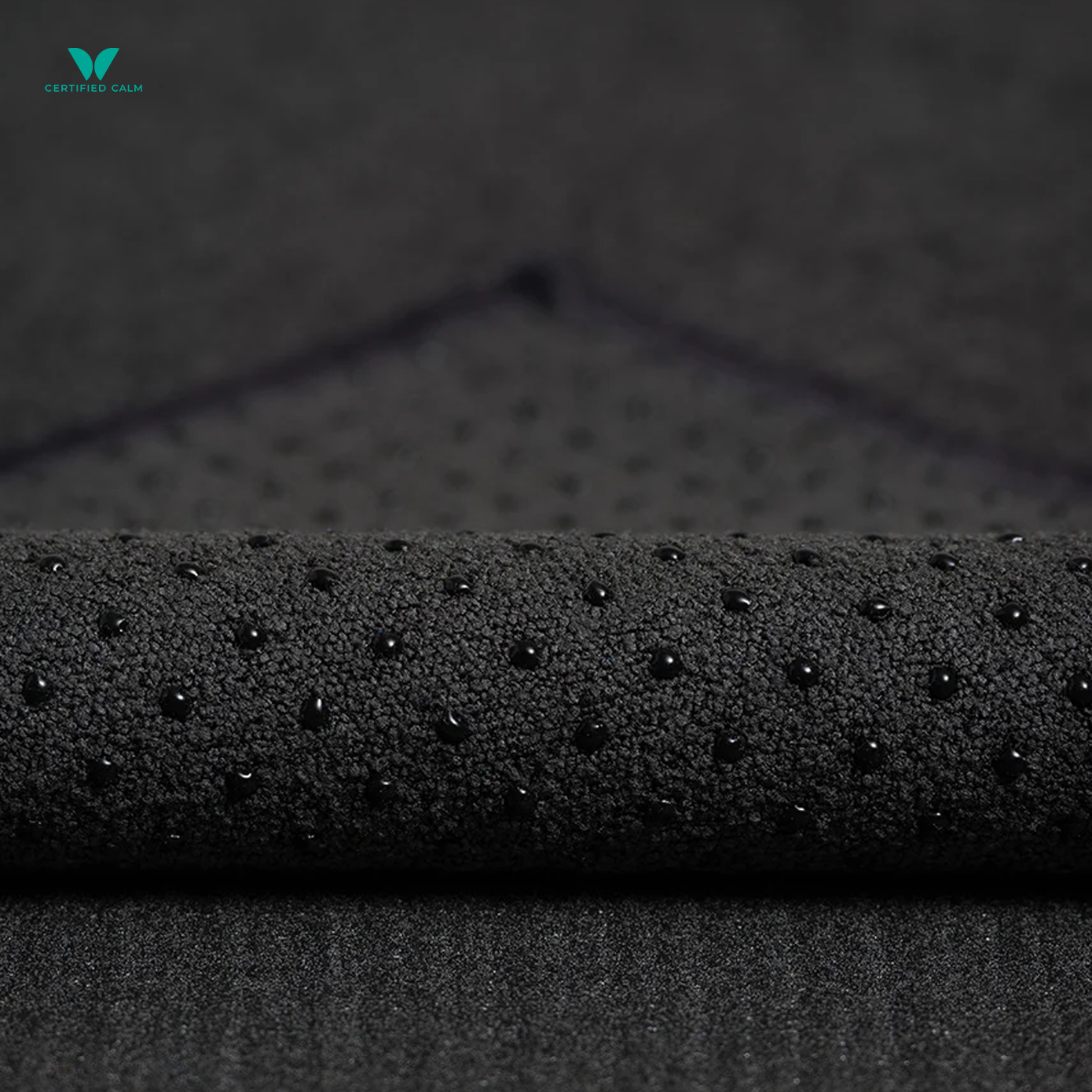 Manduka Yogitoes® Skidless Mat Towel 71" - Onyx