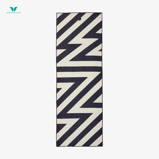 Manduka Yogitoes+ Repreve® Yoga Mat Towel - Nouveau Zigzag